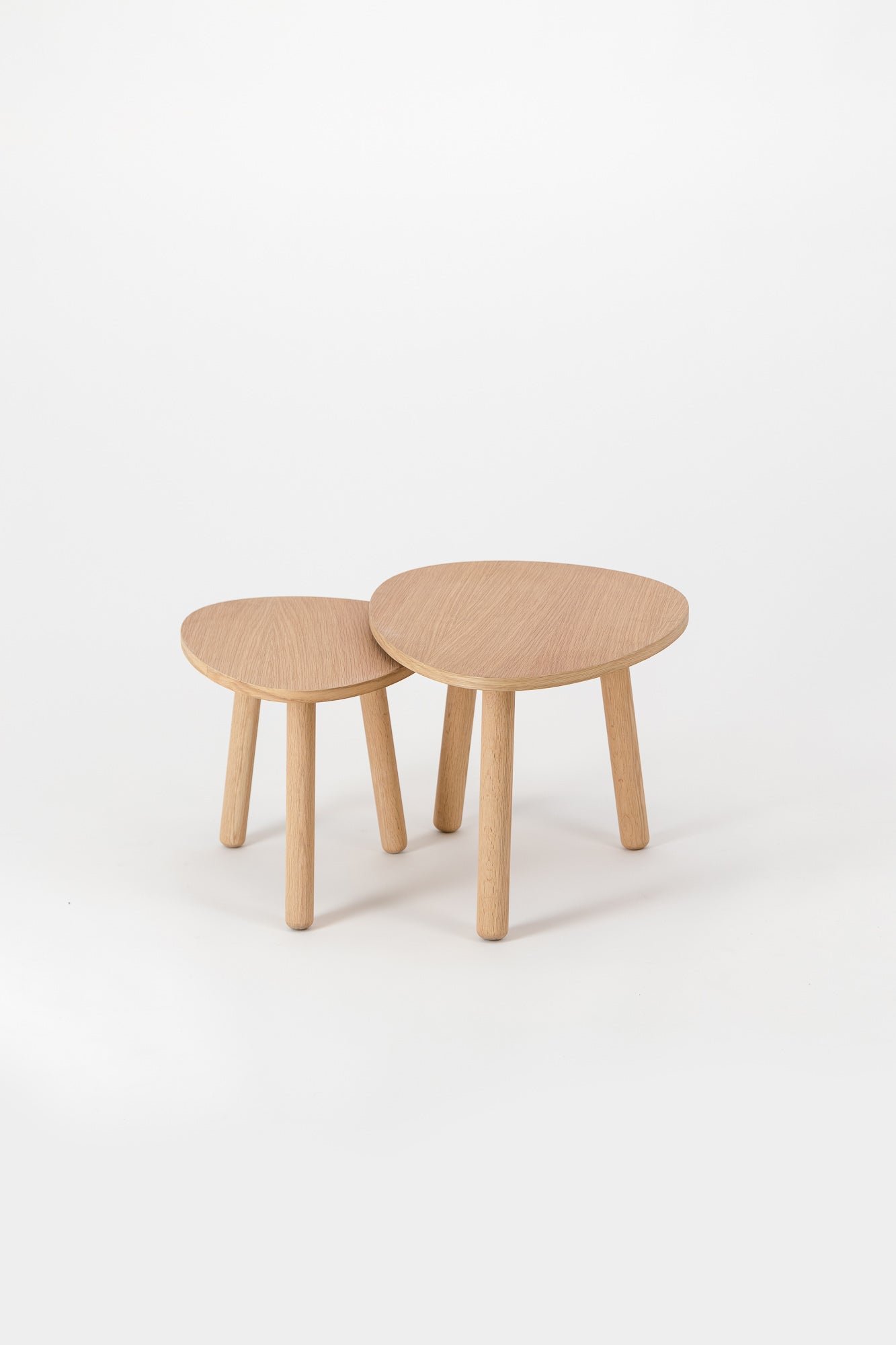 Frystark Oak Nesting Tables